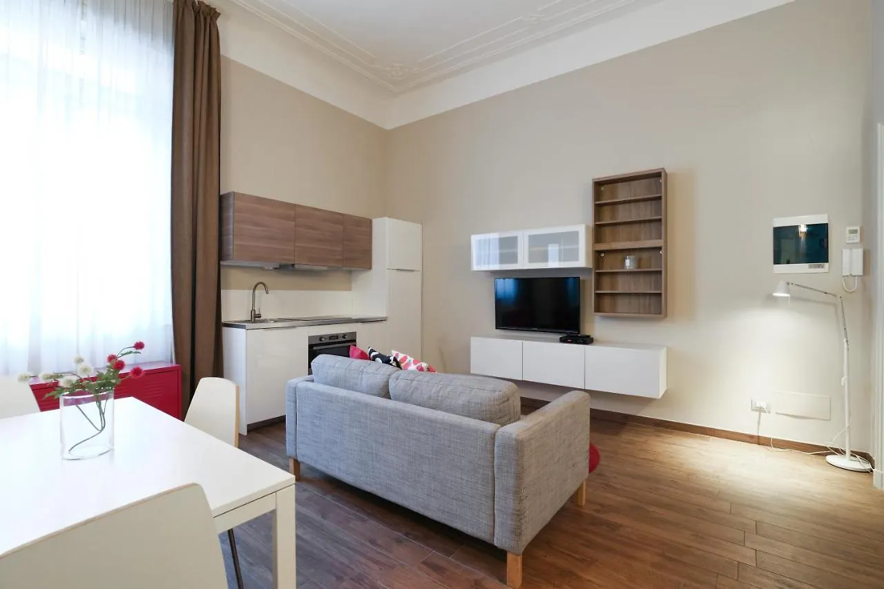 Contempora Apartments - Crocetta - Carmen Milán 0*,  Italia